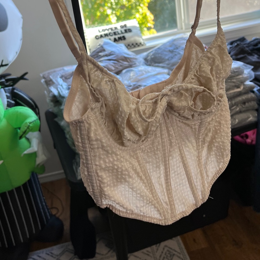 Urban Outfitters Cream Textured Top - Picture 2 of 6